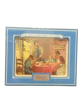 Vintage The Family That Prays Together Stays Together Col. 3:17 Shadowbox
